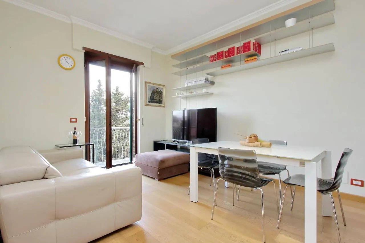 Gianicolense 111 Apartment Rome