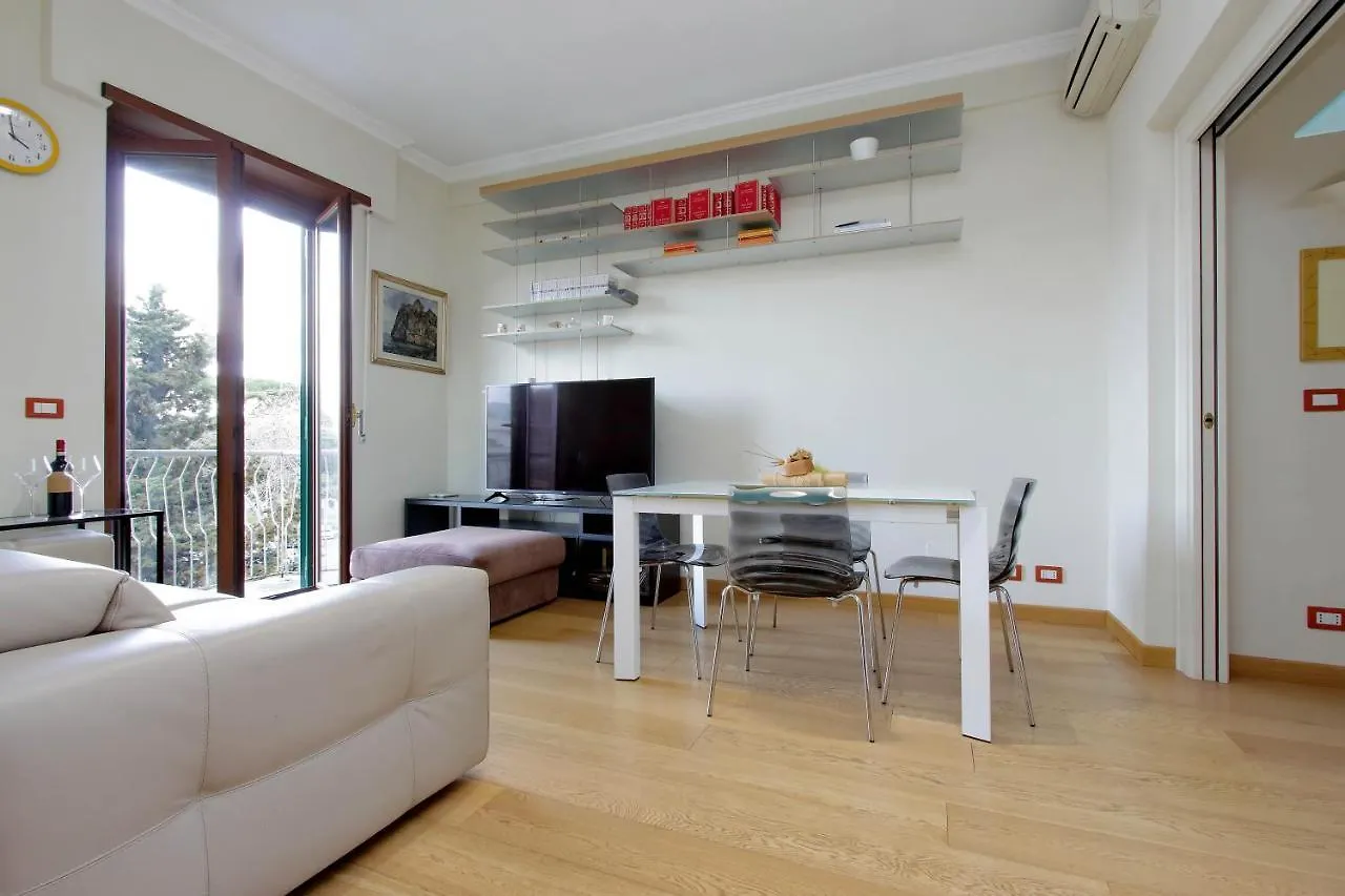 Gianicolense 111 Daire Roma